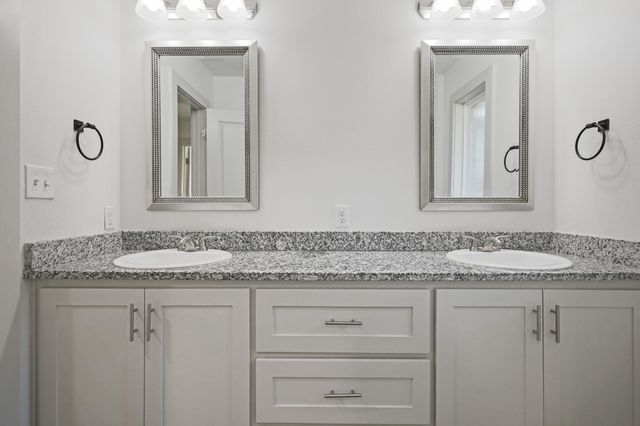 1305 Dover Lane, Wolfforth, TX 79382