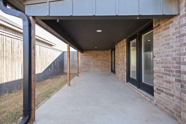 1305 Dover Lane, Wolfforth, TX 79382