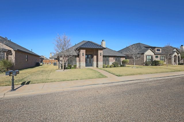 1305 Dover Lane, Wolfforth, TX 79382