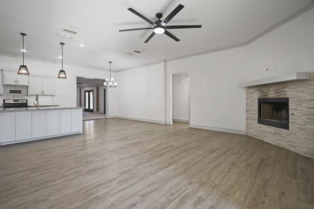 1305 Dover Lane, Wolfforth, TX 79382