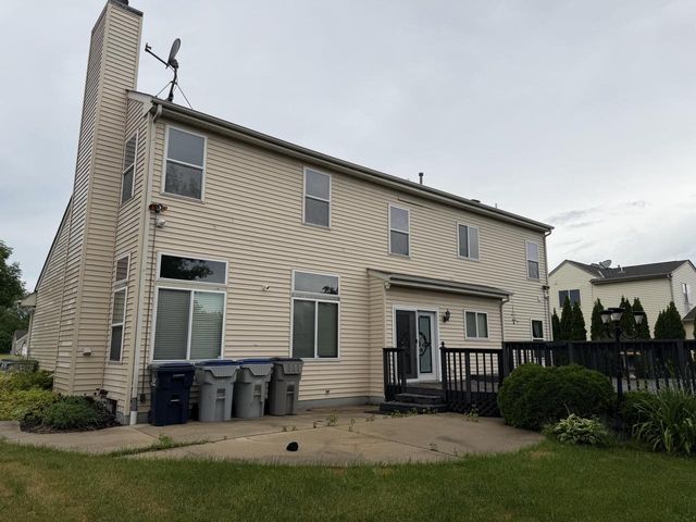 11039 W Fairlane AVENUE, Milwaukee, WI 53224