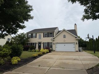 11039 W Fairlane AVENUE, Milwaukee, WI 53224