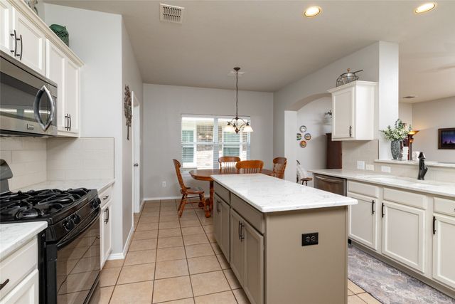 3957 Ringdove Way, Fort Worth, TX 76262