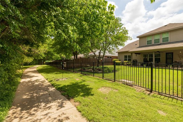 3957 Ringdove Way, Fort Worth, TX 76262