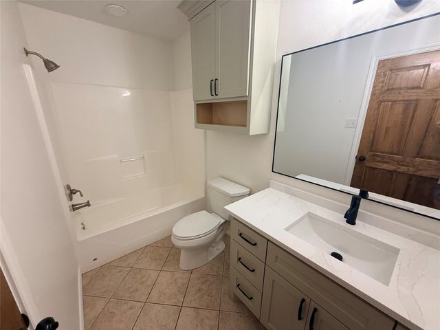 855 County Road 2267, Cleveland, TX 77327