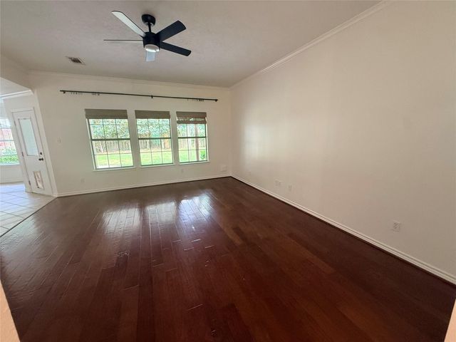 855 County Road 2267, Cleveland, TX 77327
