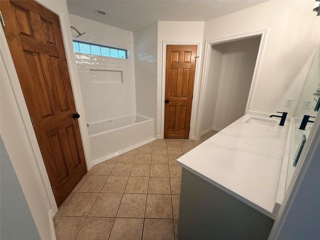 855 County Road 2267, Cleveland, TX 77327