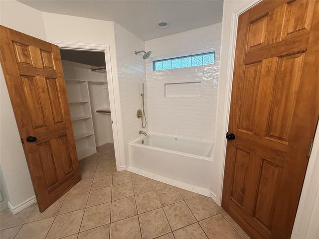855 County Road 2267, Cleveland, TX 77327