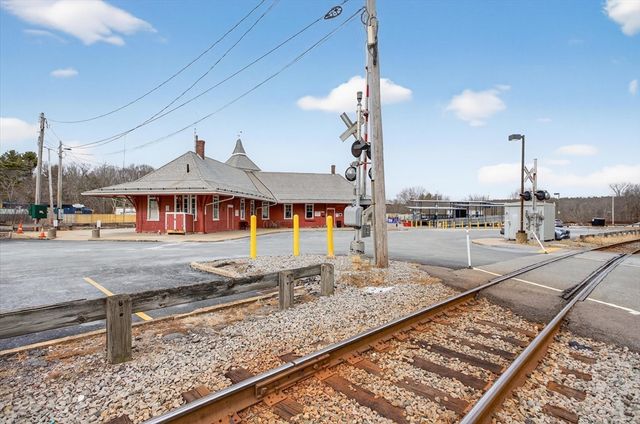 881 Main St 9, Walpole, MA 02081