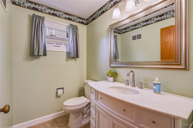 4753 West Seneca Turnpike, Onondaga, NY 13215