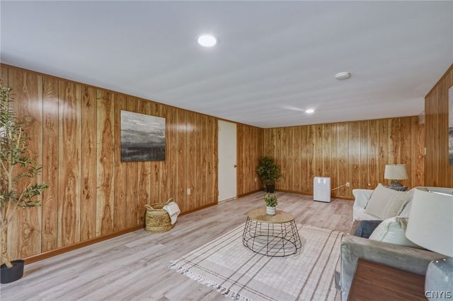 4753 West Seneca Turnpike, Onondaga, NY 13215
