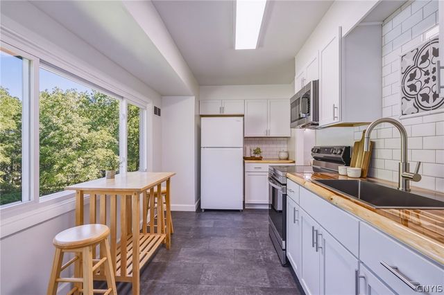 4753 West Seneca Turnpike, Onondaga, NY 13215