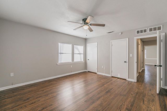405 S Brazos Street, Weatherford, TX 76086