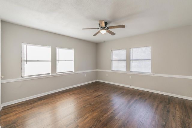 405 S Brazos Street, Weatherford, TX 76086