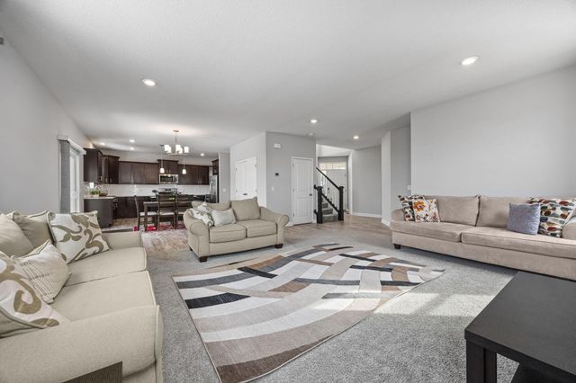 18504 70th Avenue N, Maple Grove, MN 55311