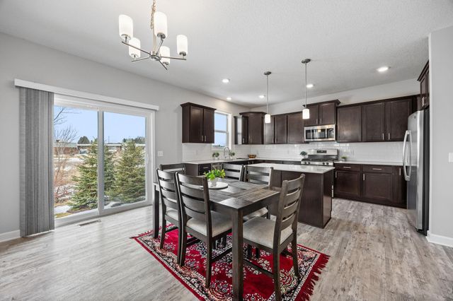 18504 70th Avenue N, Maple Grove, MN 55311