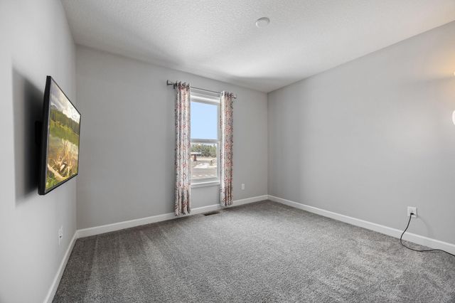 18504 70th Avenue N, Maple Grove, MN 55311