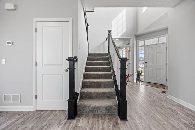 18504 70th Avenue N, Maple Grove, MN 55311