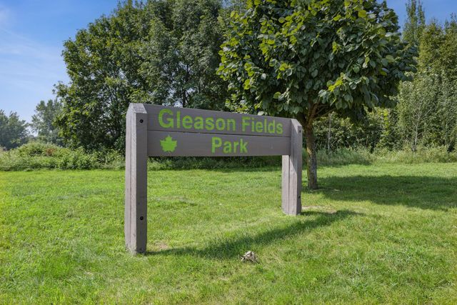 18504 70th Avenue N, Maple Grove, MN 55311