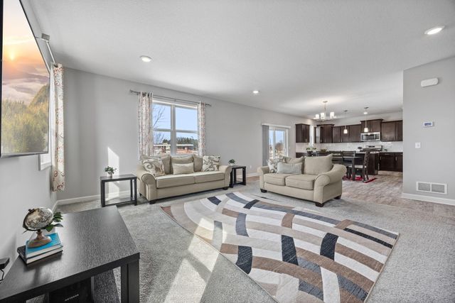 18504 70th Avenue N, Maple Grove, MN 55311