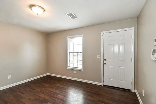 5003 DENEEN DR, Memphis, TN 38109