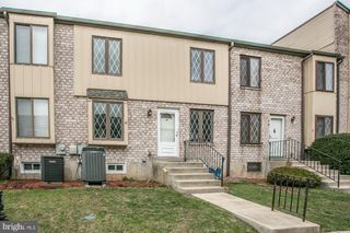 5200 HILLTOP DR #538, Brookhaven, PA 19015