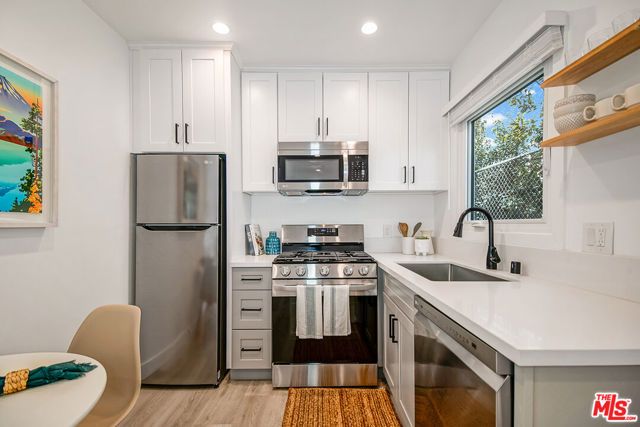 1217 9th Street, Santa Monica, CA 90401