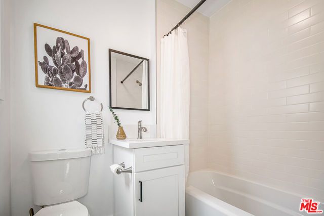 1217 9th Street, Santa Monica, CA 90401