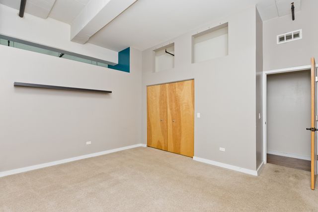 1224 W Van Buren Street 622, Chicago, IL 60607