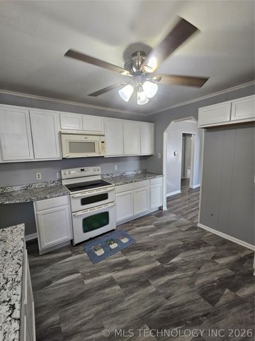 417 S 47th West Avenue, Tulsa, OK 74127