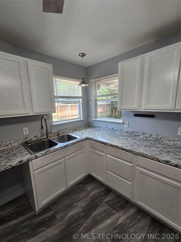417 S 47th West Avenue, Tulsa, OK 74127