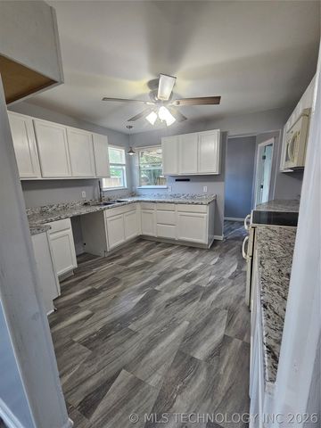 417 S 47th West Avenue, Tulsa, OK 74127