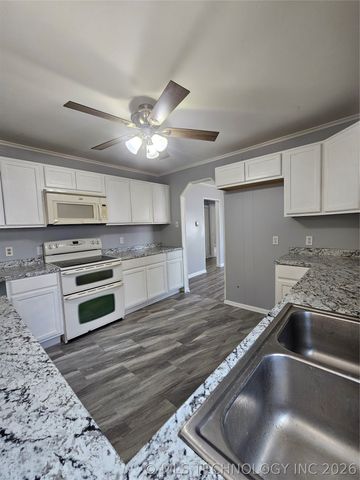 417 S 47th West Avenue, Tulsa, OK 74127