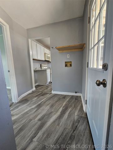 417 S 47th West Avenue, Tulsa, OK 74127