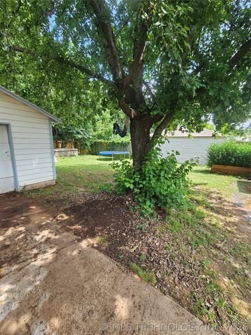417 S 47th West Avenue, Tulsa, OK 74127