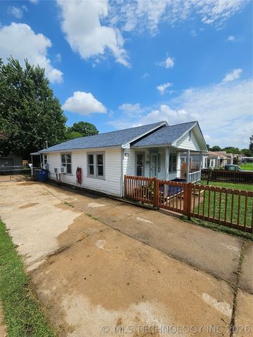 417 S 47th West Avenue, Tulsa, OK 74127