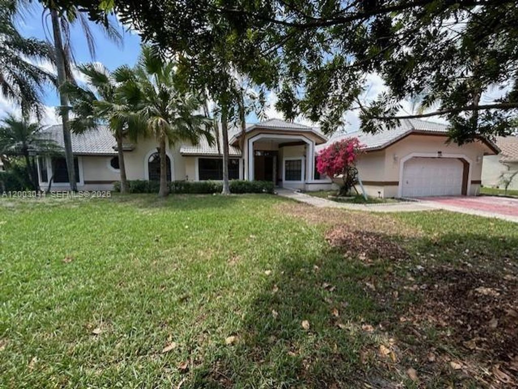 620 NW 104th Ave, Coral Springs, FL 33071