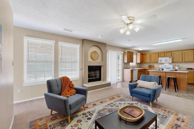 9604 Kilauea Avenue NW, Albuquerque, NM 87120