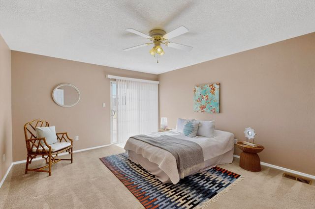 9604 Kilauea Avenue NW, Albuquerque, NM 87120