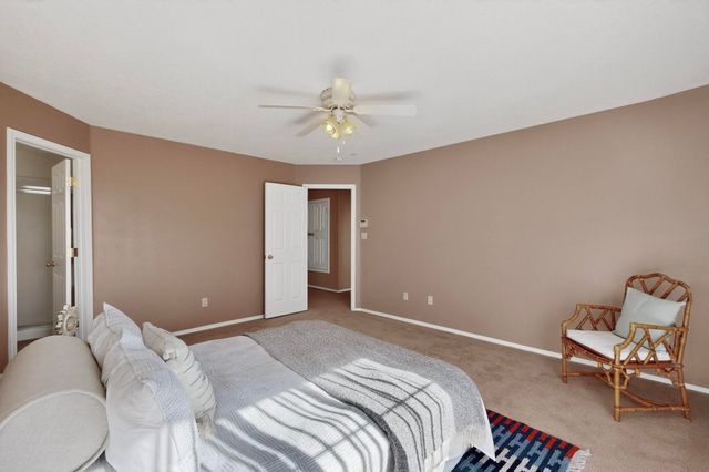 9604 Kilauea Avenue NW, Albuquerque, NM 87120