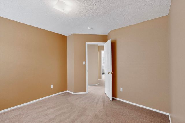 9604 Kilauea Avenue NW, Albuquerque, NM 87120