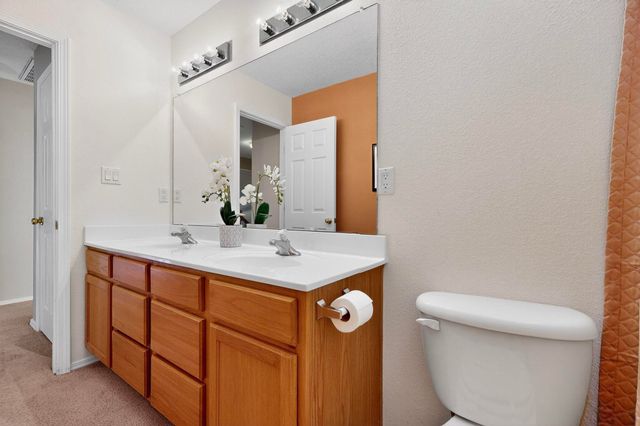 9604 Kilauea Avenue NW, Albuquerque, NM 87120