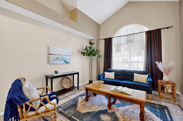 9604 Kilauea Avenue NW, Albuquerque, NM 87120