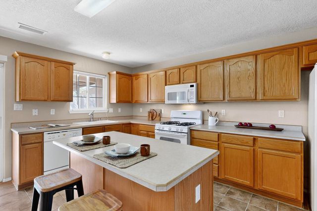 9604 Kilauea Avenue NW, Albuquerque, NM 87120