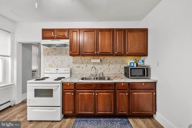 489 W HANOVER ST, Trenton, NJ 08618