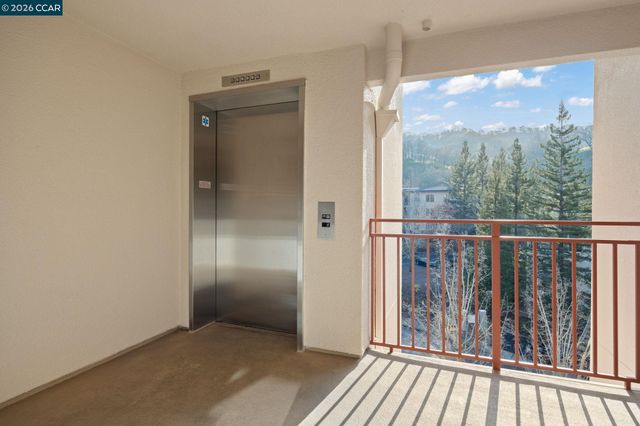 5913 Horsemans Canyon Dr 4C, Walnut Creek, CA 94595