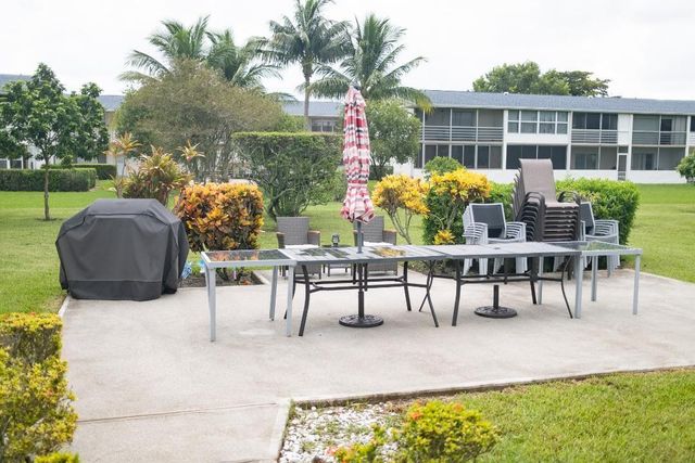 15 Bedford A 15, West Palm Beach, FL 33417