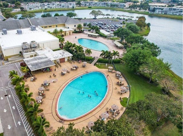 15 Bedford A 15, West Palm Beach, FL 33417