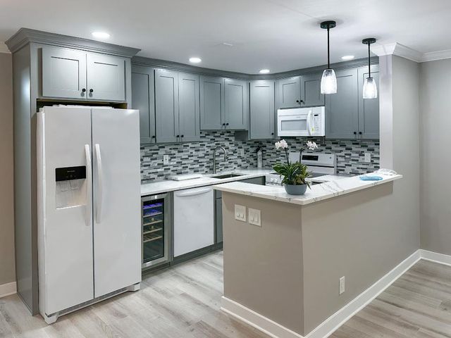 15 Bedford A 15, West Palm Beach, FL 33417