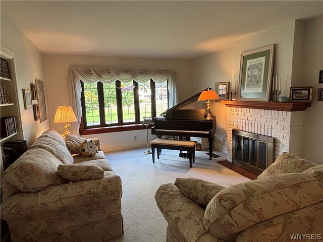 20 Grasmere Road, Lockport Town, NY 14094